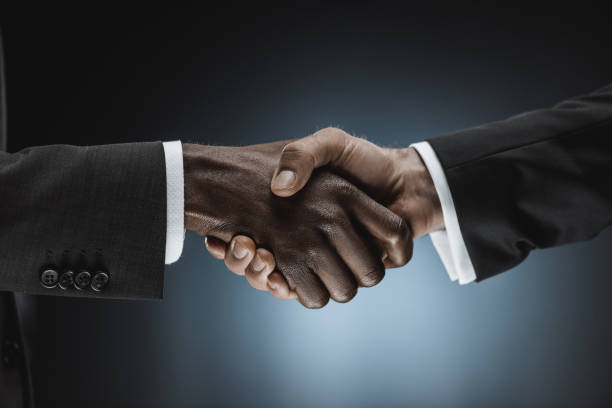 Désignation des maires : l’accord de gouvernance qui contourne la majorité absolue ?